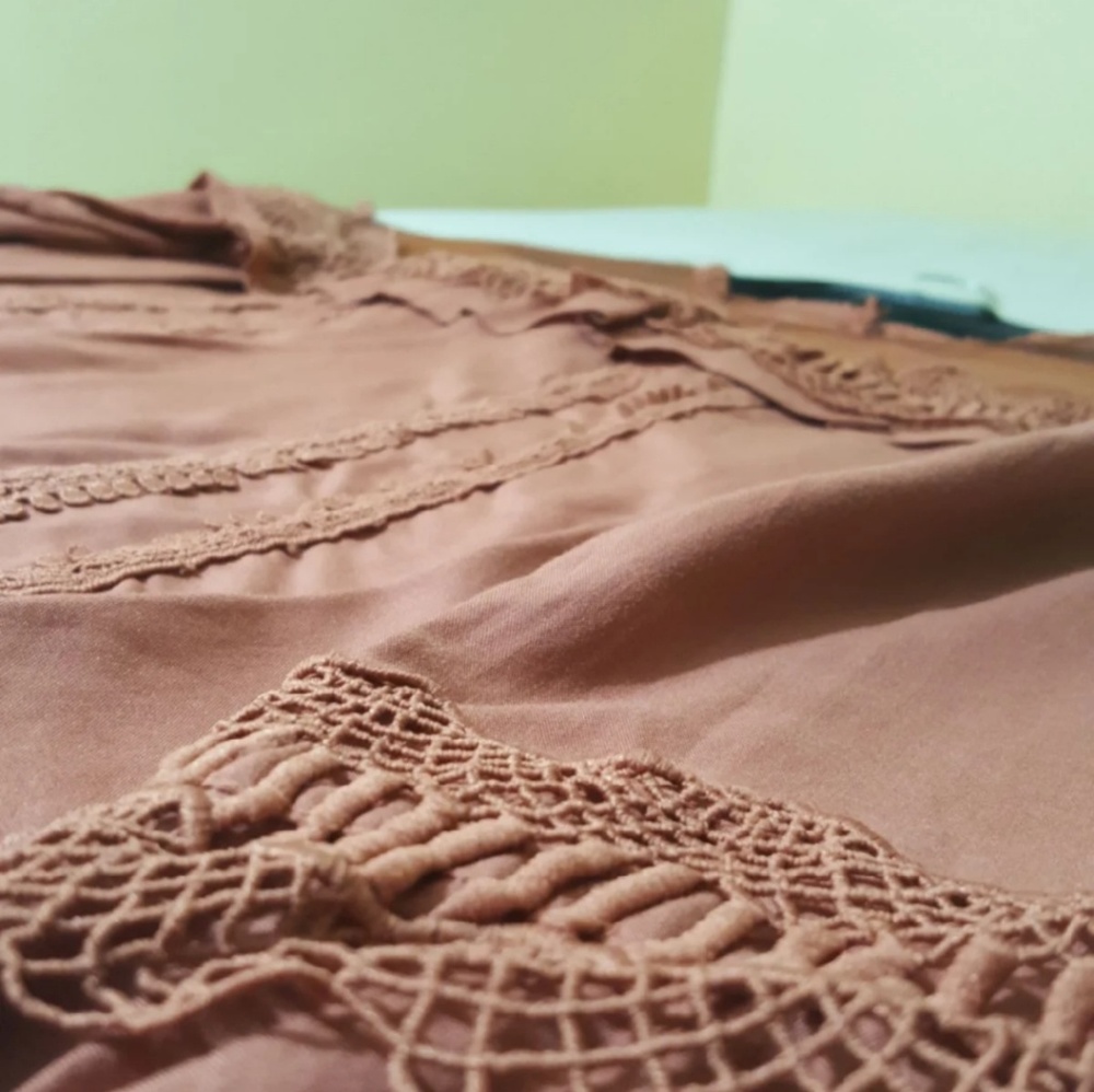 Top - Picture 3 of 4